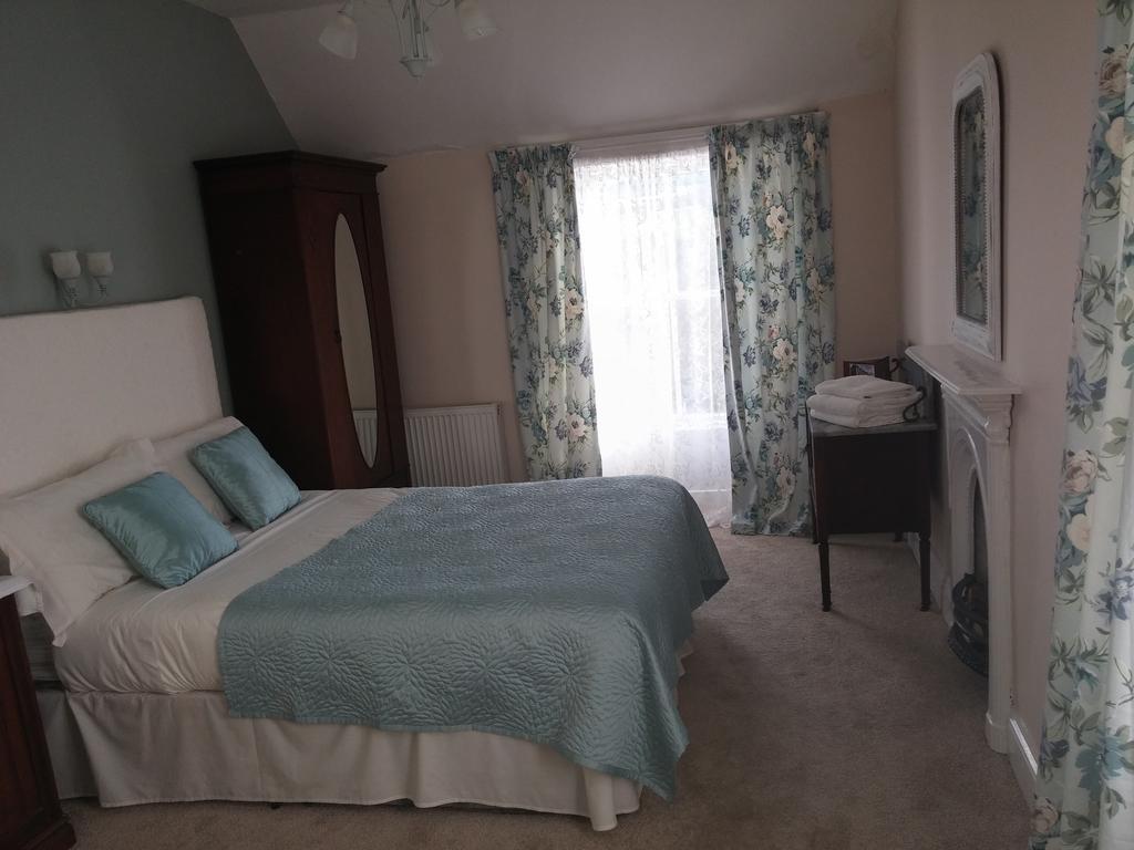 Meath Arms Country Inn Охрим Номер фото