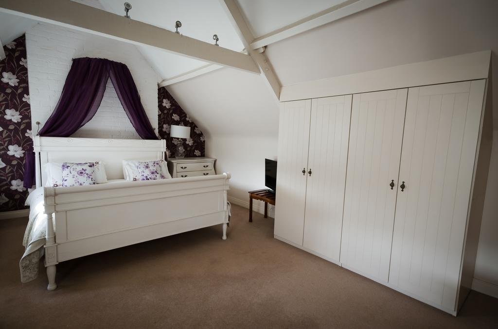 Meath Arms Country Inn Охрим Номер фото